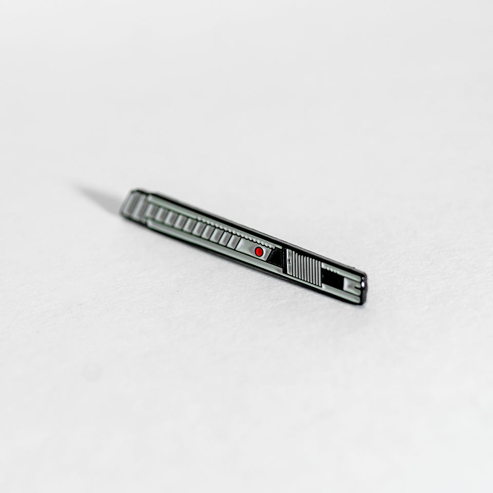 Red Dot Knife Pin